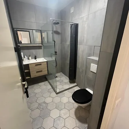 Le Borrigo Pick Up Airport Apartment *